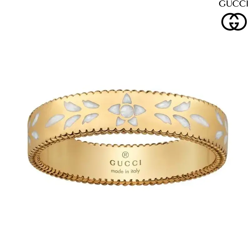 Anello Icon Boolms Fascia Bassa in Oro Giallo Gucci